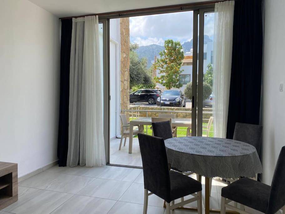 Girne/Zeytinlik 2+1 Muhtesem Terasli Daire Bagian luar foto